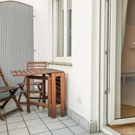 Fair Apartment *